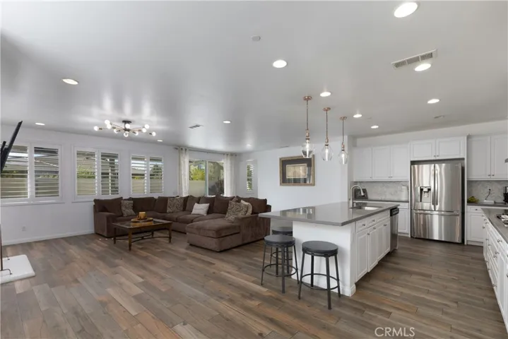 31227 Whistling Acres Drive, Temecula, California 92591