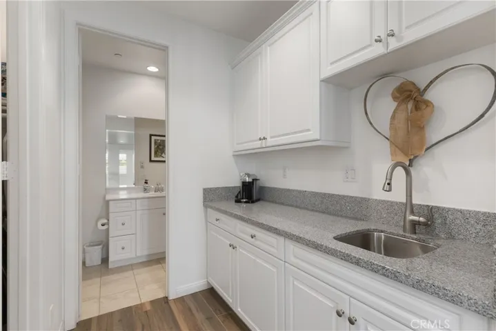 31227 Whistling Acres Drive, Temecula, California 92591