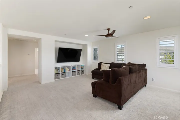 31227 Whistling Acres Drive, Temecula, California 92591