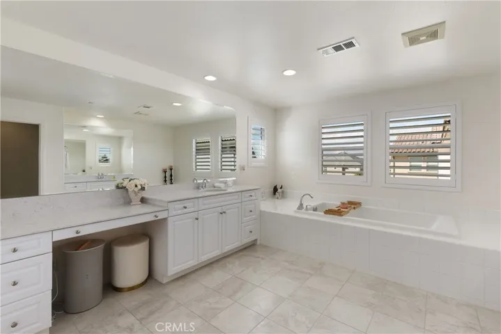 31227 Whistling Acres Drive, Temecula, California 92591