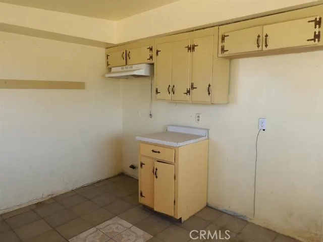 Kitchen south side.  Has gas hook up for range/oven
