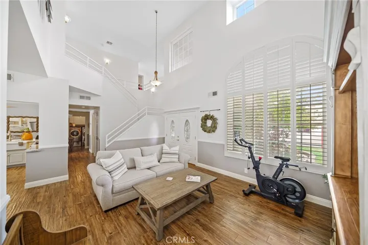 38829 Barrington Street, Palmdale, California 93551