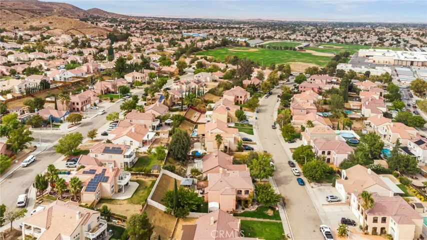 38829 Barrington Street, Palmdale, California 93551