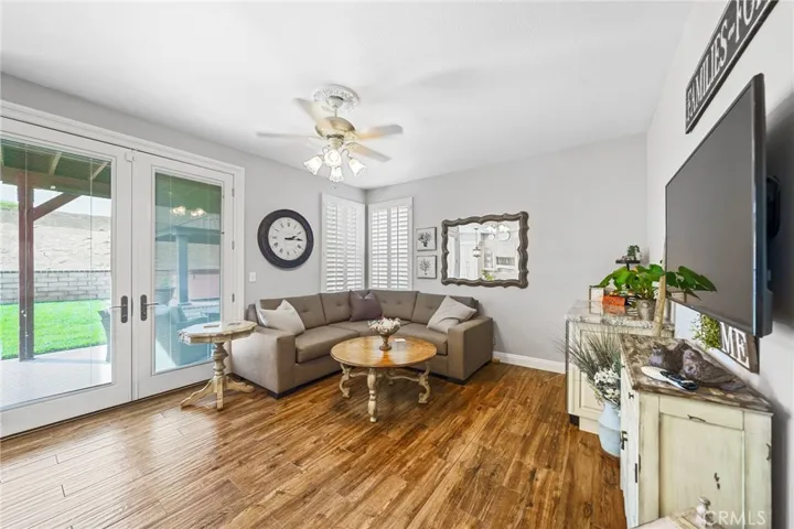 38829 Barrington Street, Palmdale, California 93551