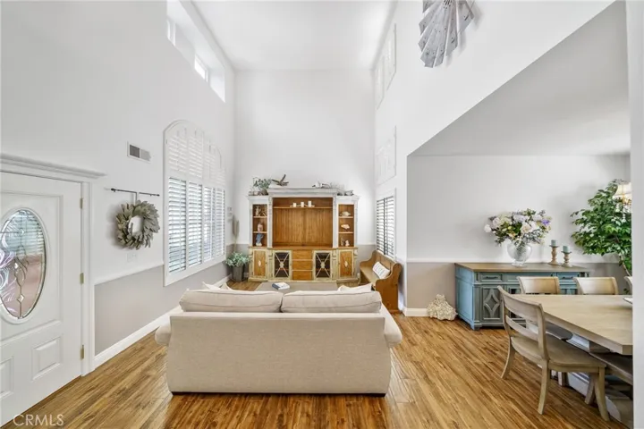 38829 Barrington Street, Palmdale, California 93551