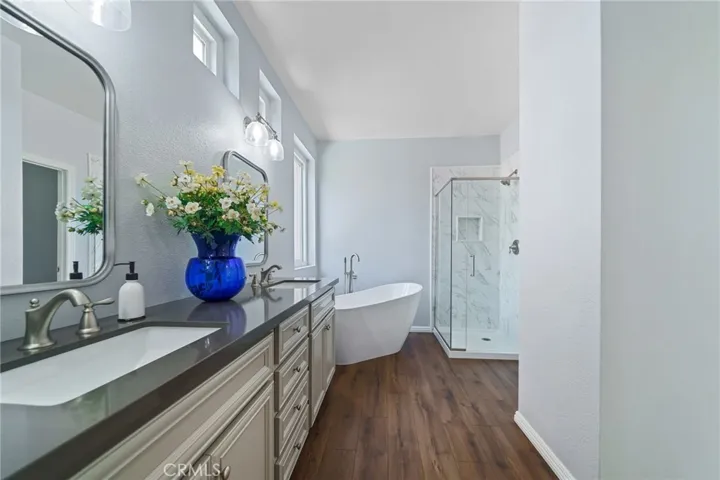 38829 Barrington Street, Palmdale, California 93551