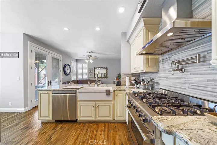 38829 Barrington Street, Palmdale, California 93551