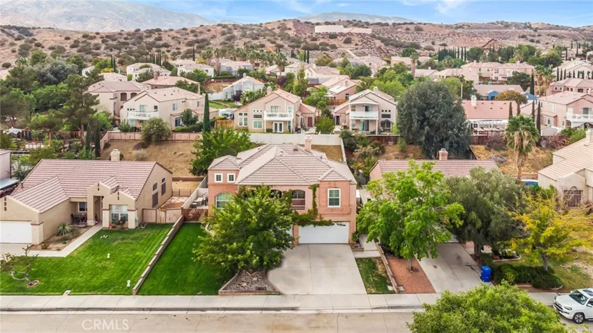 38829 Barrington Street, Palmdale, California 93551