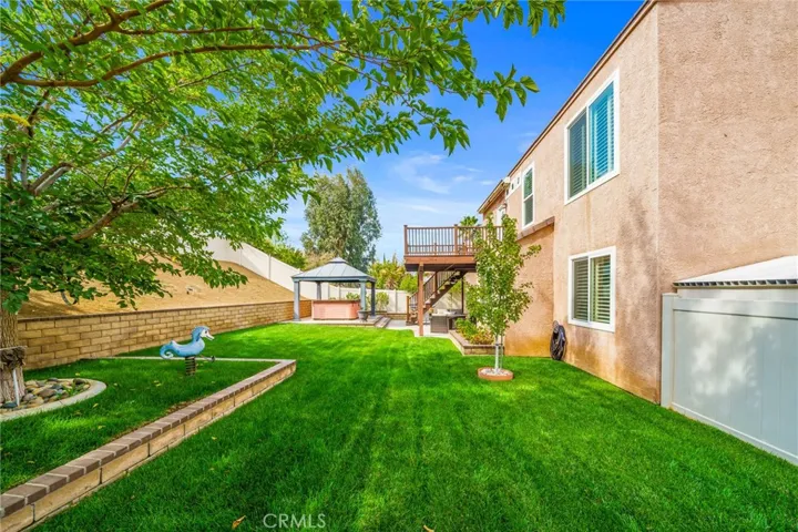 38829 Barrington Street, Palmdale, California 93551