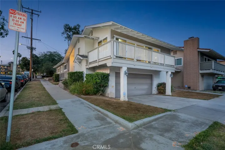 1760 Loma Avenue, Long Beach, California 90804