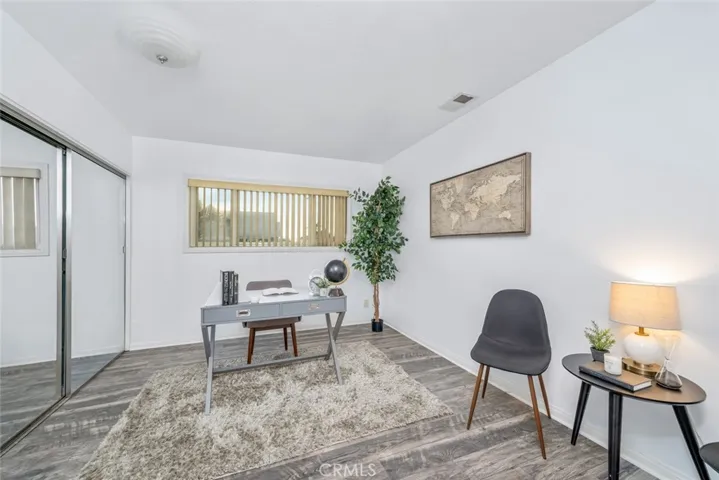 1760 Loma Avenue, Long Beach, California 90804