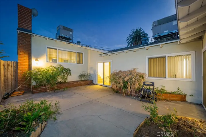 1760 Loma Avenue, Long Beach, California 90804