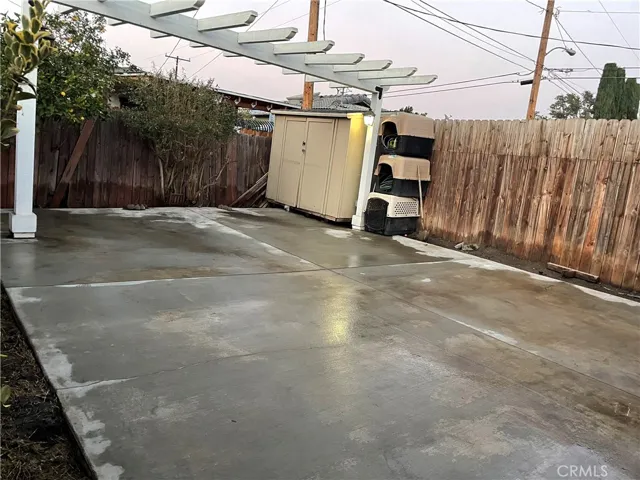 2063 E Knopf Street, Compton, California 90222