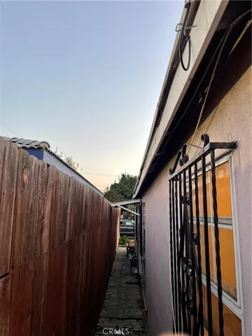 2063 E Knopf Street, Compton, California 90222