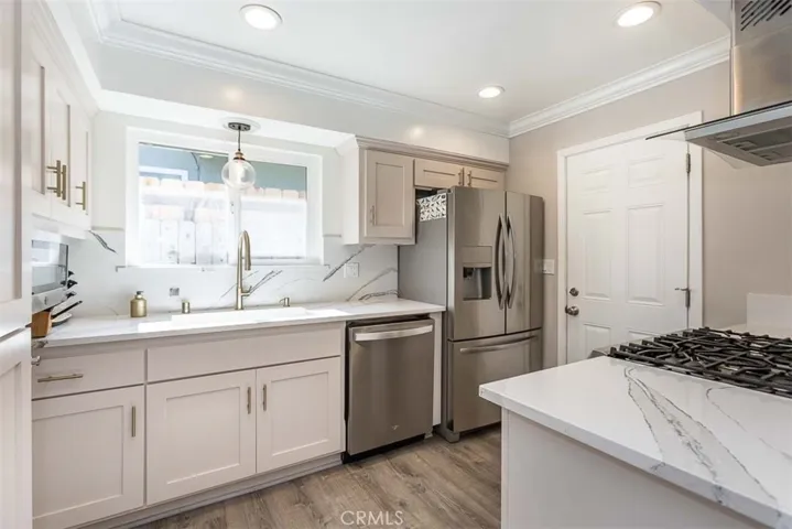 1249 Oceanaire Drive, San Luis Obispo, California 93405
