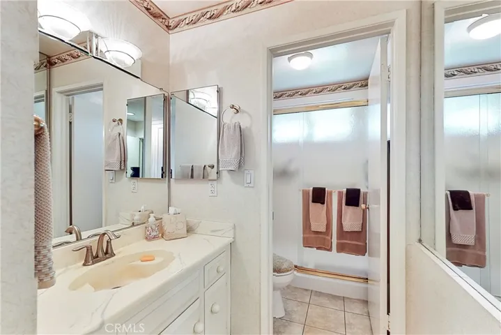 Master en suite bathroom