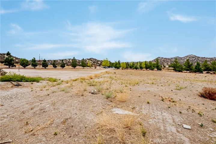 4801 Us Hwy 138, Phelan, California 92371