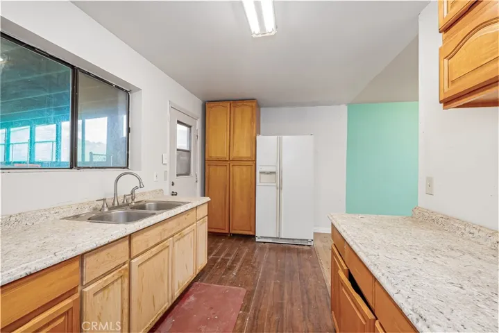 4801 Us Hwy 138, Phelan, California 92371