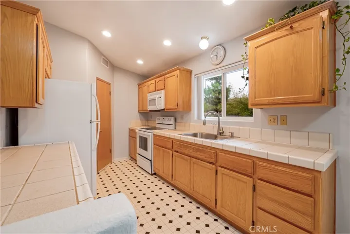 4801 Us Hwy 138, Phelan, California 92371