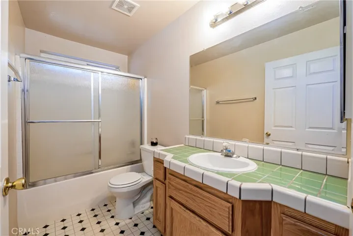 4801 Us Hwy 138, Phelan, California 92371