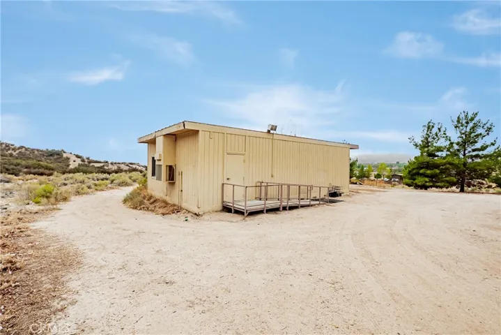4801 Us Hwy 138, Phelan, California 92371