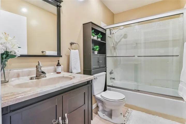 14152 Foothill Boulevard 41, Sylmar, California 91342
