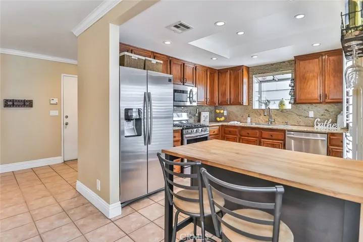 14152 Foothill Boulevard 41, Sylmar, California 91342