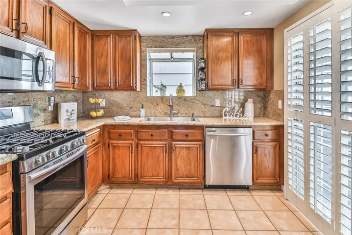 14152 Foothill Boulevard 41, Sylmar, California 91342