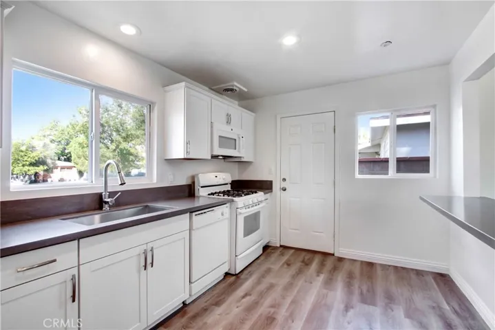 44946 Harlas Avenue, Lancaster, California 93534