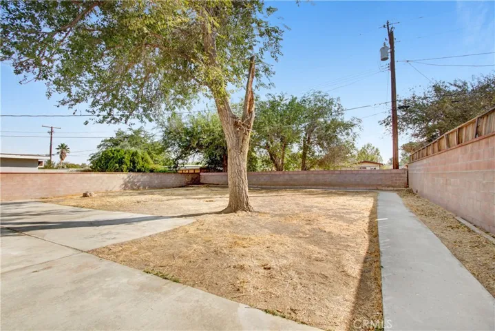 44946 Harlas Avenue, Lancaster, California 93534