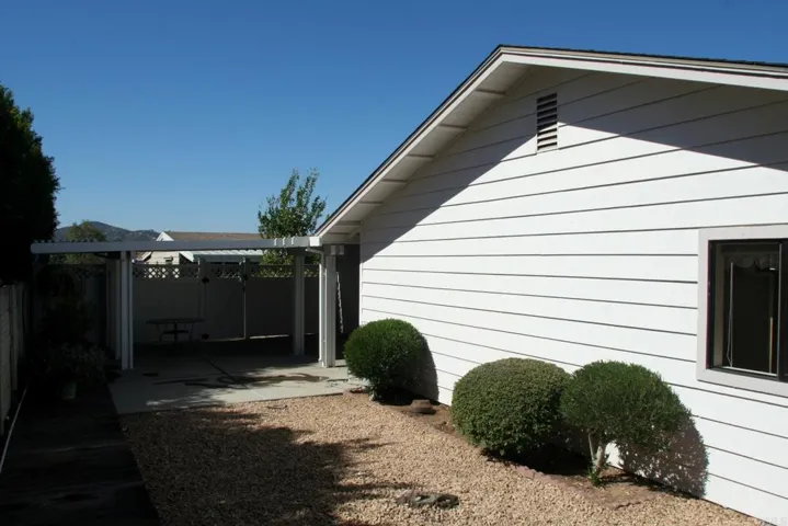 1622 Lotus Gln, Escondido, California 92026