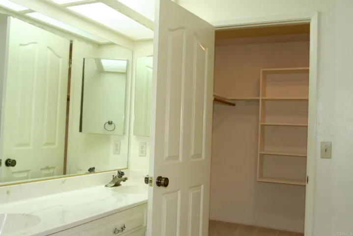 1622 Lotus Gln, Escondido, California 92026