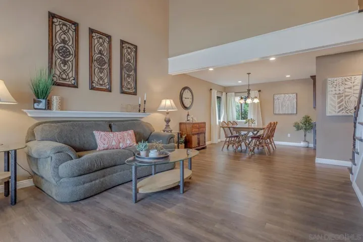 9304 Pennywood Rd, Santee, California 92071