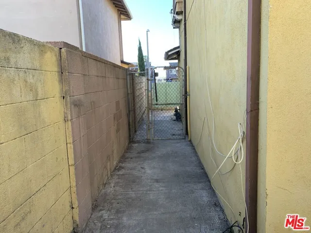 Side Walkway