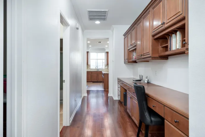 37182BosleyStreet-lr-4