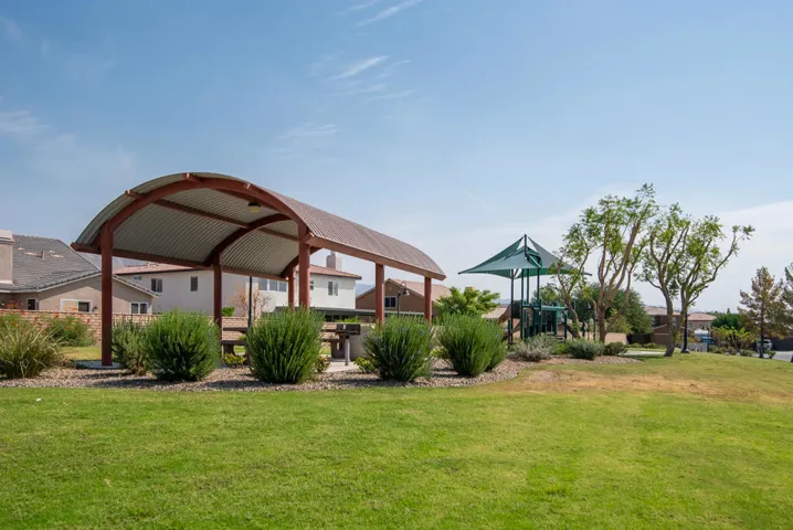37182BosleyStreet-35