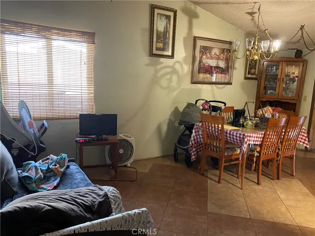19027 Felbridge Street, Canyon Country, California 91351