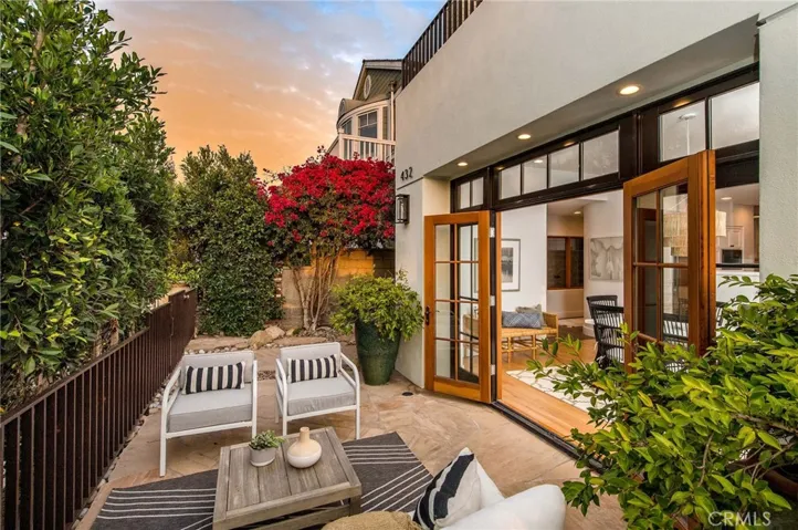 This patio is a dream...