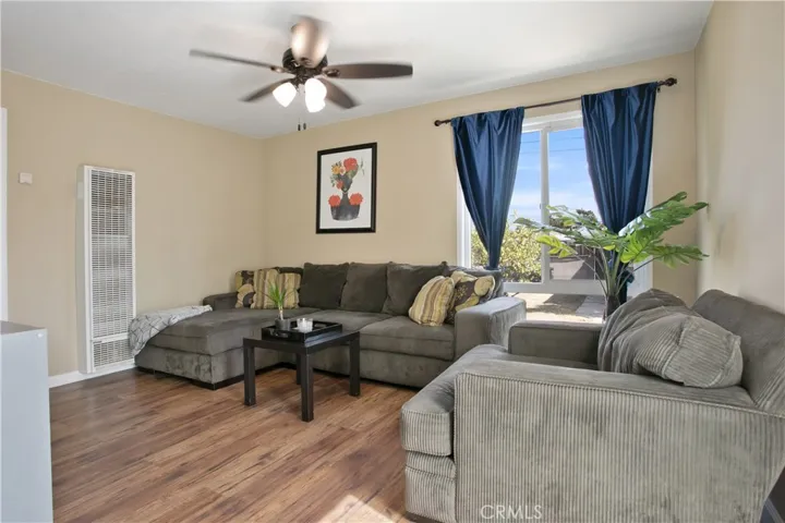 13238 Mettler Ave., Los Angeles, California 90061
