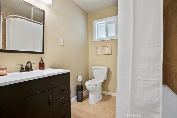 13238 Mettler Ave., Los Angeles, California 90061