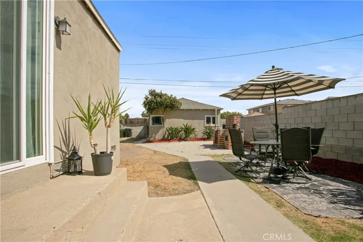13238 Mettler Ave., Los Angeles, California 90061