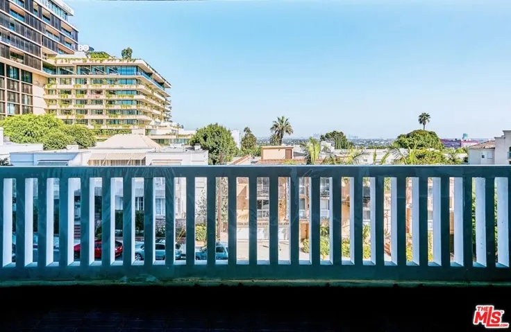 999 N Doheny Drive 307, West Hollywood, California 90069