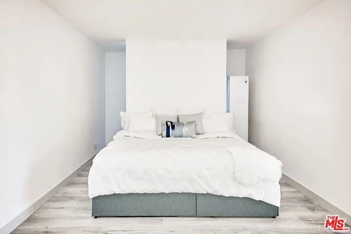 999 N Doheny Drive 307, West Hollywood, California 90069
