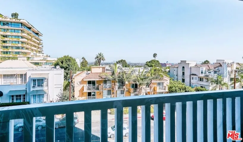 999 N Doheny Drive 307, West Hollywood, California 90069