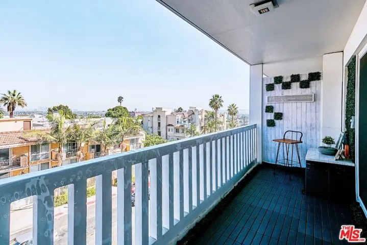 999 N Doheny Drive 307, West Hollywood, California 90069