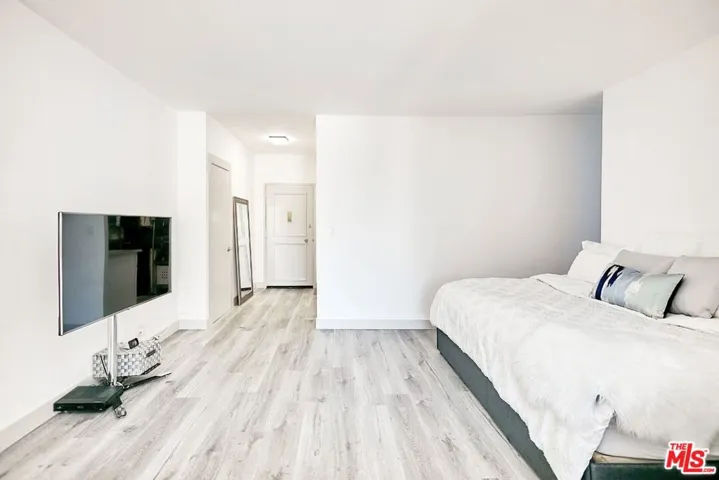 999 N Doheny Drive 307, West Hollywood, California 90069