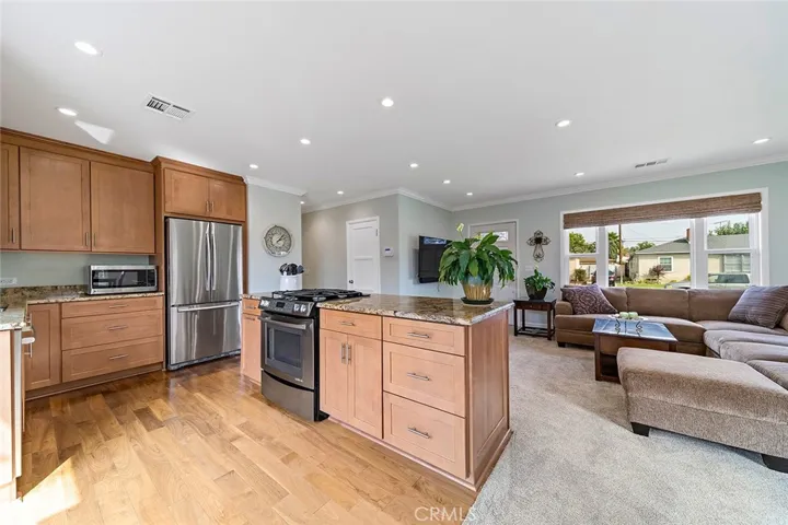 4341 Gundry Avenue, Long Beach, California 90807