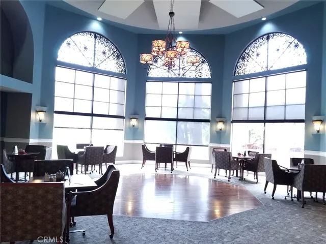 Sun Lakes Lounge