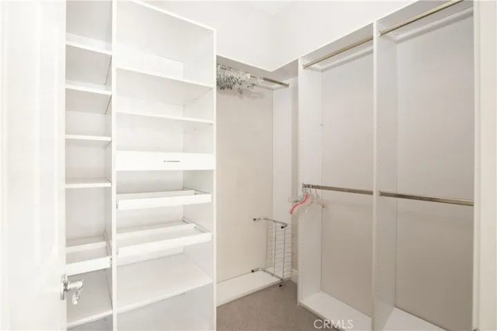 walk-in closet