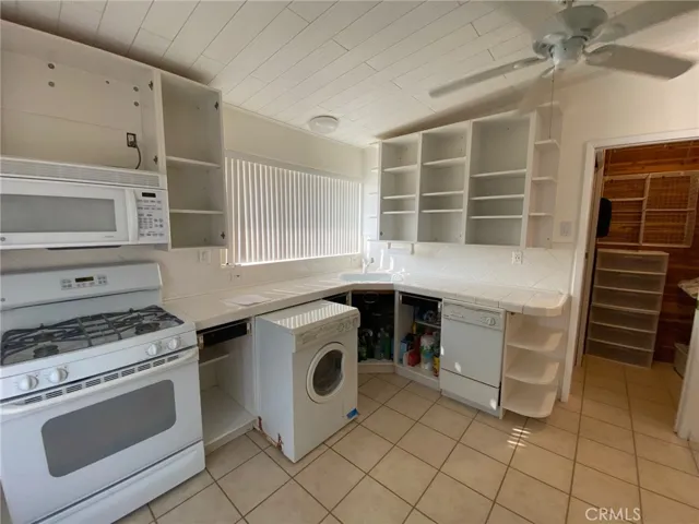 2800 Los Olivos Avenue, 29 Palms, California 92277